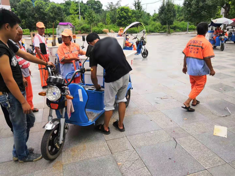 当电动环卫车遇见磷酸铁锂电池居然没有火花？